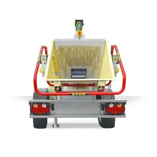 Broyeur de branches thermique sur remorque NEGRI R240BHHP210N