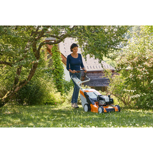 Tondeuse tractée thermique STIHL RM 650 T
