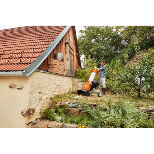 Broyeur de végétaux thermique STIHL GH 370 S