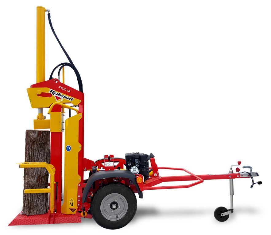 Fendeuse de bûches thermique sur châssis RABAUD Xylo 16 M