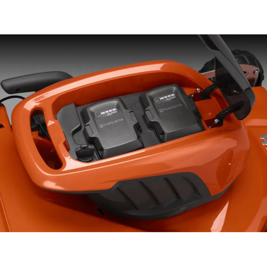 Tondeuse tractée à batterie LC 347iVX SET