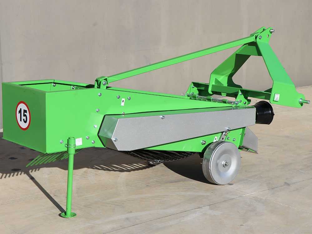 bomet upus arracheuse de pommes de terre à tapis rangée simple bomet upus arracheuse de pommes de terre à tapis rangée simple