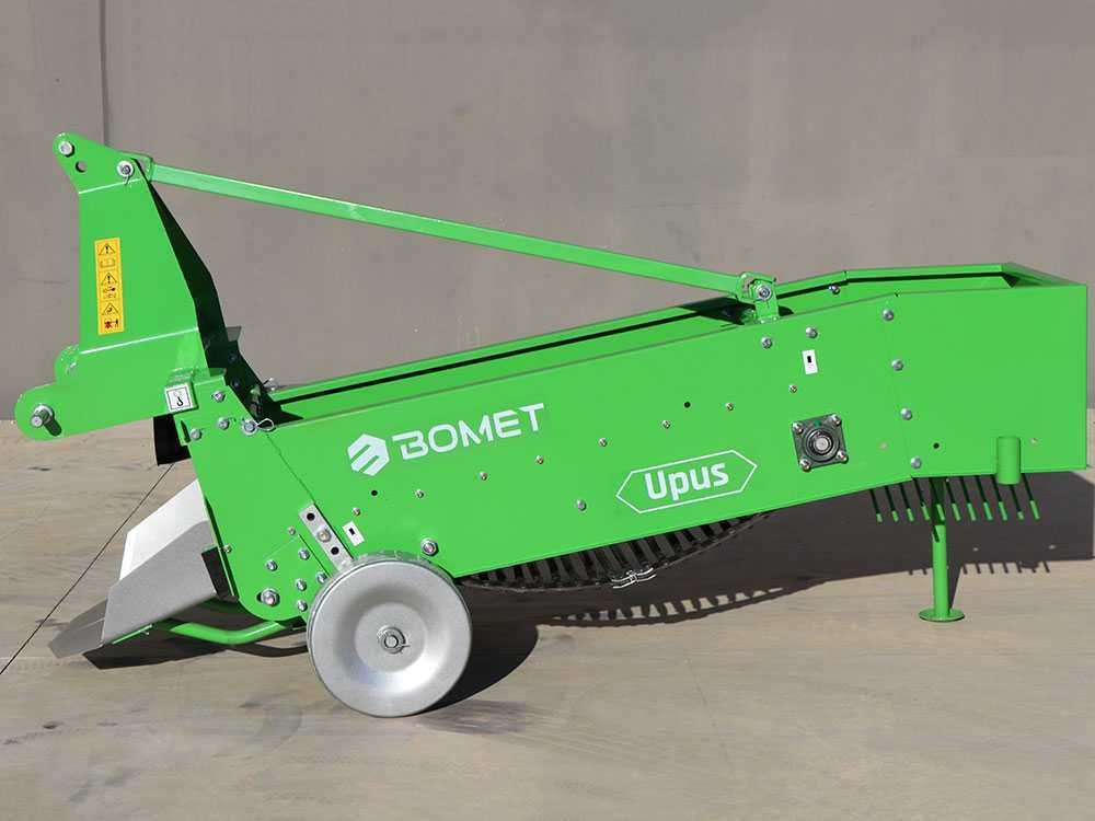 bomet upus arracheuse de pommes de terre à tapis rangée simple bomet upus arracheuse de pommes de terre à tapis rangée simple