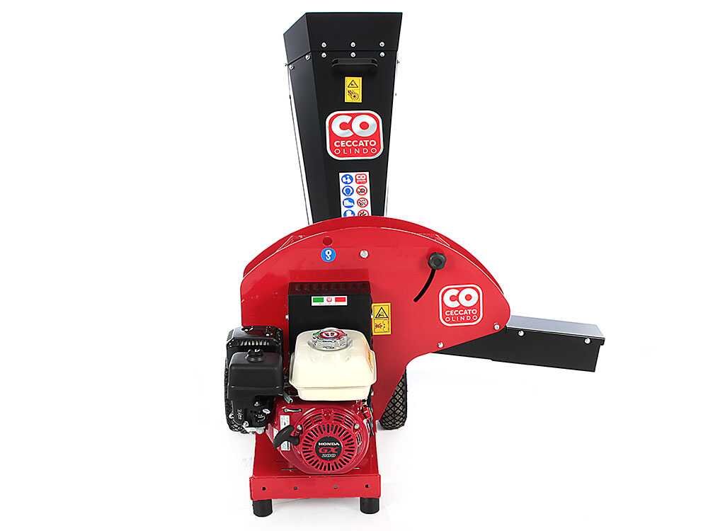 ceccato tritone one broyeur de branches thermique moteur honda gx 200 ceccato tritone one broyeur de branches thermique moteur honda gx 200