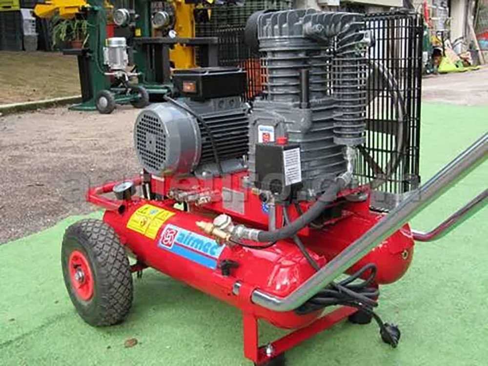 motocompresseur avec moteur électrique airmec 410 lt/min. compresseur de chantier motocompresseur avec moteur électrique airmec 410 lt/min. compresseur de chantier